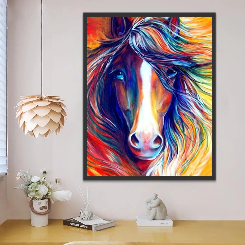 Cheval Marron à la Crinière Colorée Peinture par Numéros