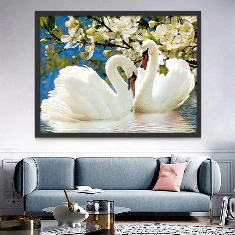 Couple de Cygnes et Fleurs Blanches Peinture par Numéros