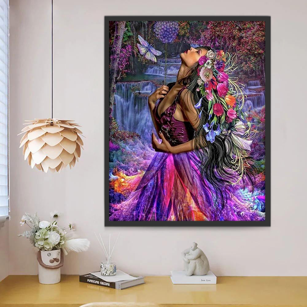 Femme avec des Fleurs en Robe Violette Peinture par Numéros