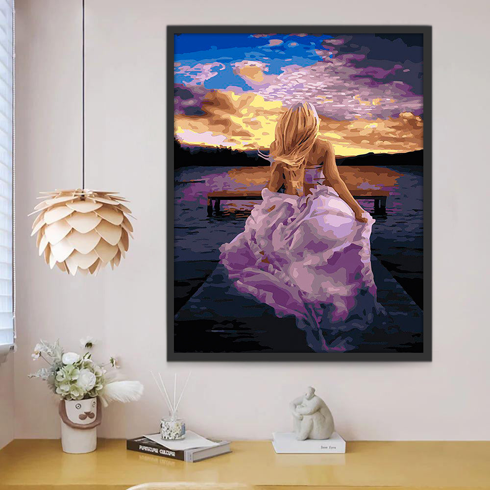 Femme en Robe Violette Peinture par Numéros