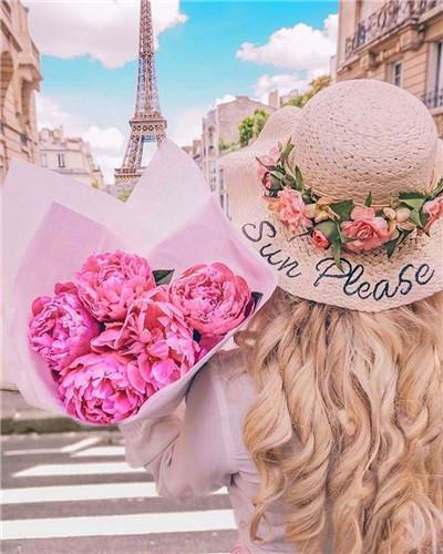 Fille avec Pivoines à Paris Peinture par Numéros