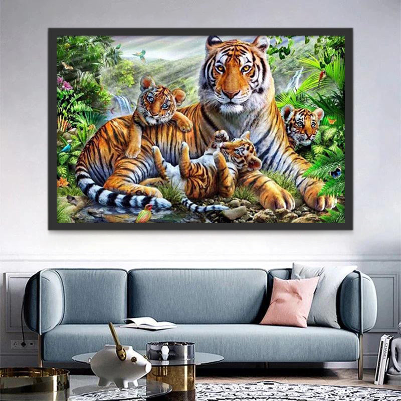 Mère Tigre et Bébés Jouant Peinture par Numéros