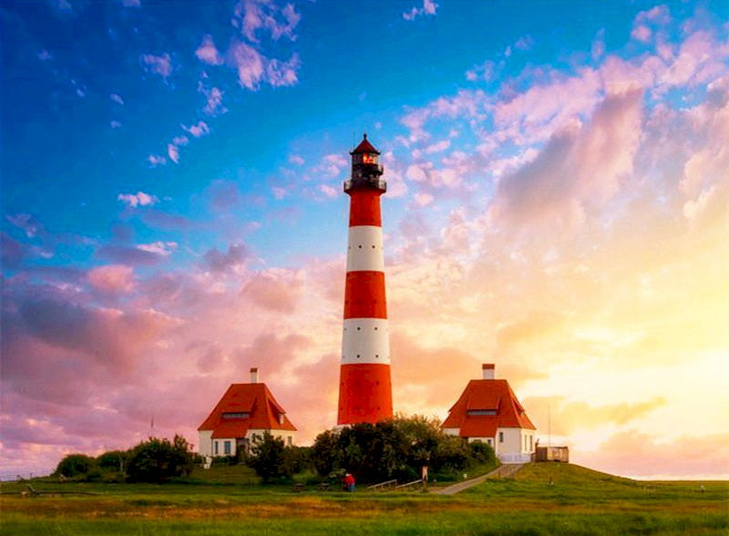 Paysage Phare Ciel Bleu et Nuages Roses Peinture par Numéros